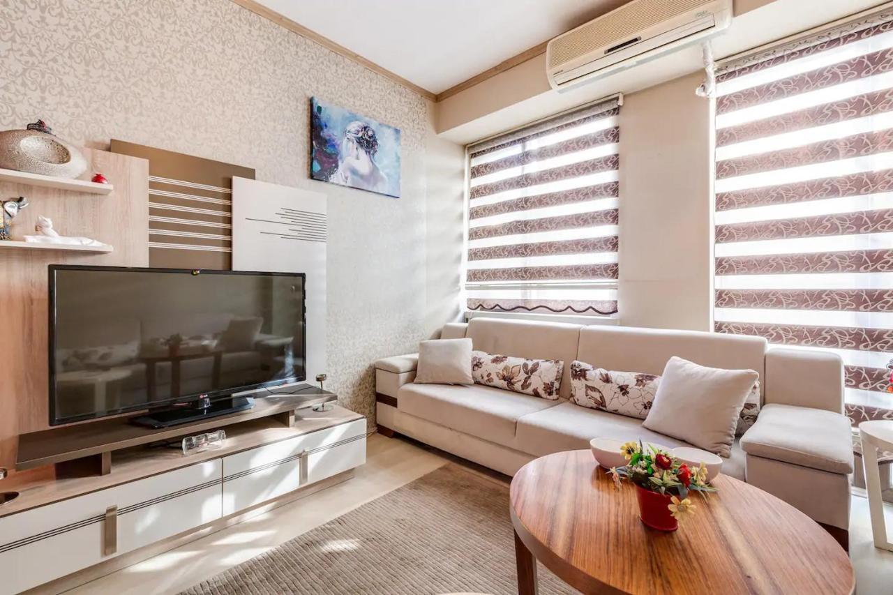 Downtown Two-Bedrom Apartment Tbilisi Buitenkant foto