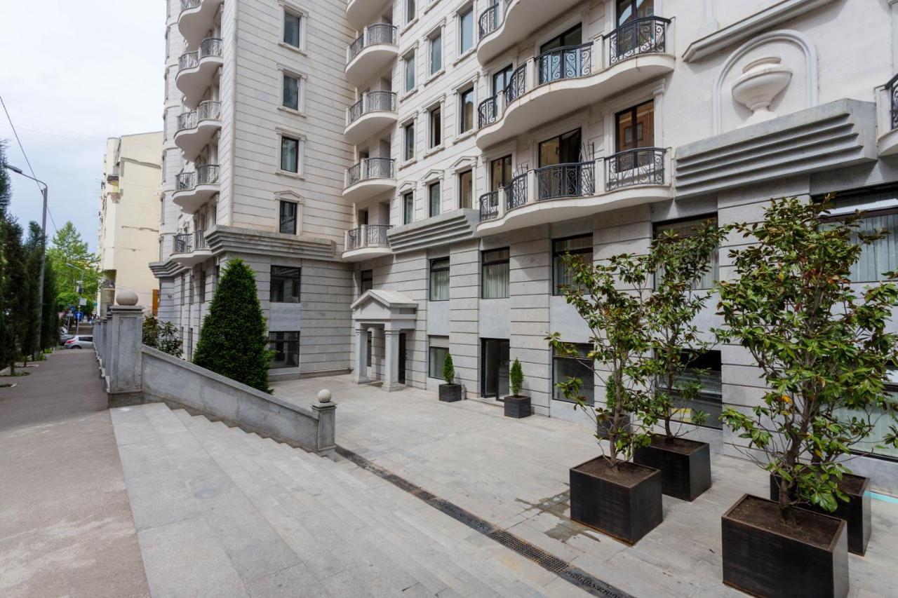 Downtown Two-Bedrom Apartment Tbilisi Buitenkant foto